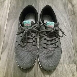 Asics Gel Fit Tempo Size 6.5 Gray/Black/Mint/White